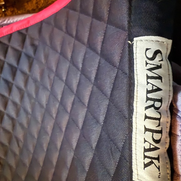 Brand new without tags breast cancer dressage saddle pad - Picture 3 of 5